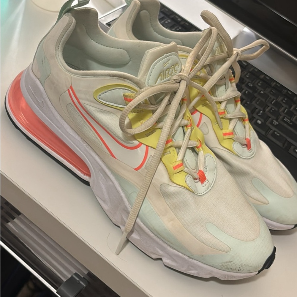 Women’s Nike AirMax 270 React
